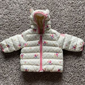 Kids Gap puffy coat 6-12 month Never worn no tags